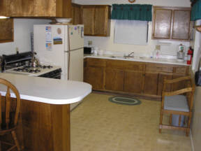 Fully equipped kitchen at Sugarbearden in Big Bear 